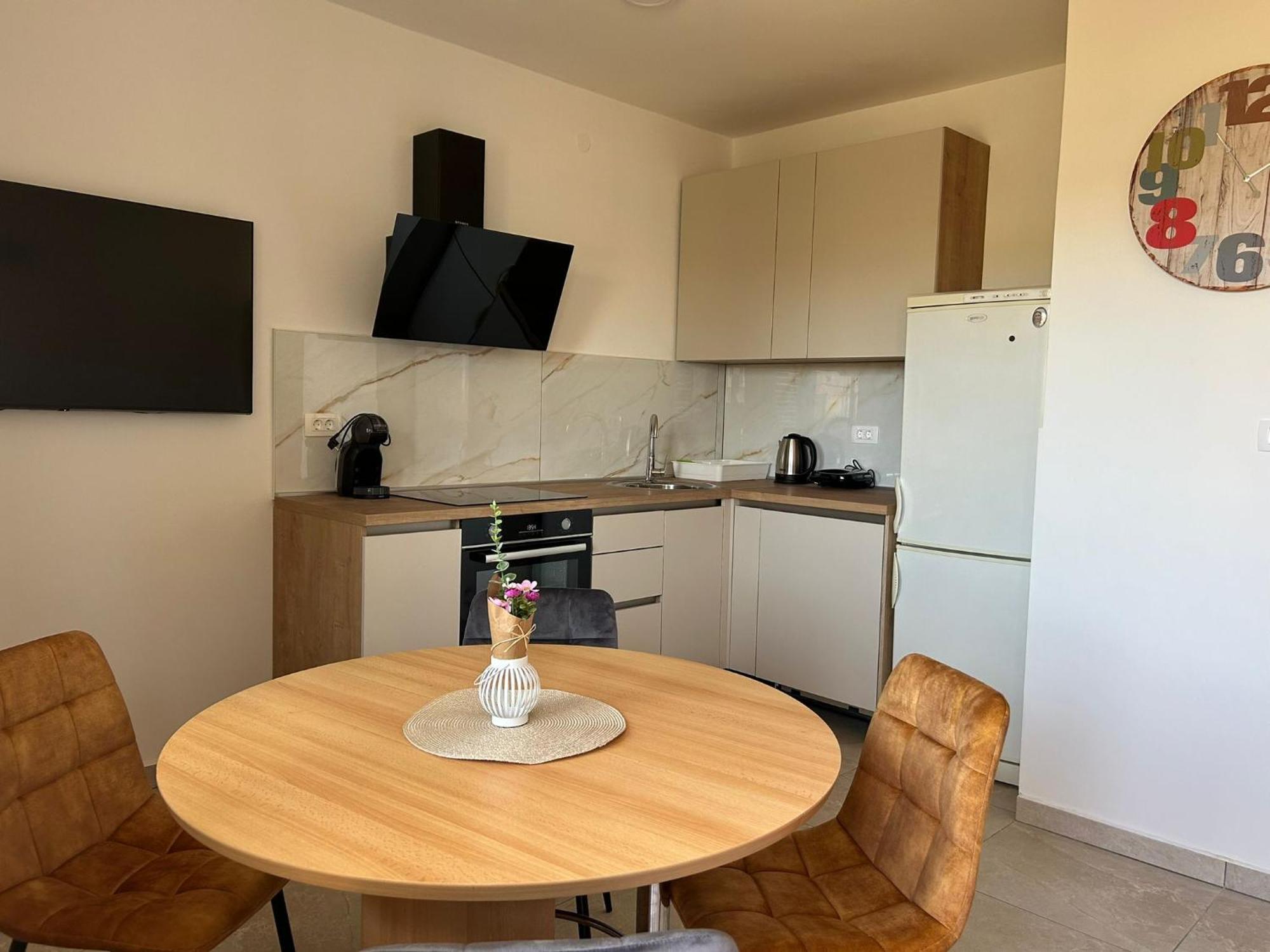Apartman Marita Jezera Exteriér fotografie